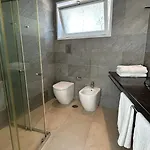 Le *